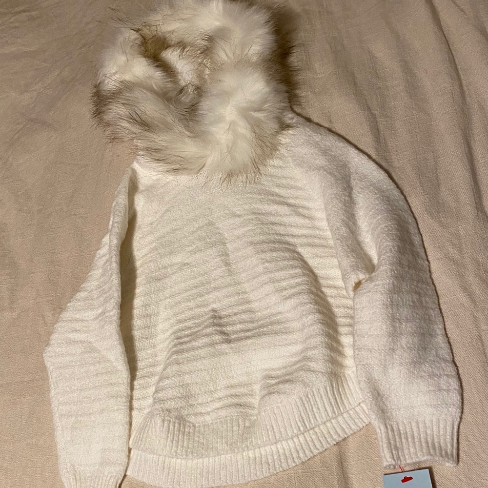 Girls sweater